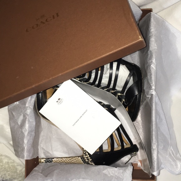 EUC COACH HEELS💎SUMMER IS COMING 👠💎💎 - Picture 4 of 5